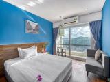 Deluxe Double Room With Balcony And Mountain View