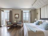 Junior Suite with Sea View and Balcony 1 Queen bed