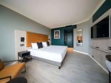 Deluxe Room With 1 King Size Bed And Sofa, Park View