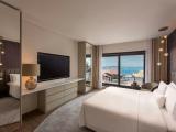 Penthouse Suite