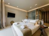 Sea View Suite With Outdoor Hot Tub & Day Bed