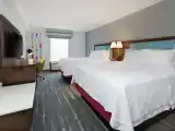 2 Queen Beds Room