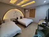 Standard Room ( Multiple Beds )
