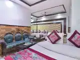 6 Bed Family Room