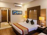 Honeymoon Suite With Open Sky Shower