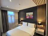 Superior Room Without Balcony