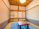 Budget Japanese-Style Room
