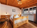 Suite, 2 Bedrooms, Balcony (Wolf)