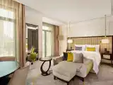 Grand Deluxe Queen Room