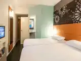 Standard Room with 2 Single Beds