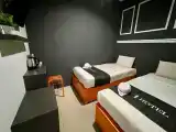 Deluxe Twin Room No Window