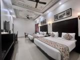 Family Room with 2 Queen Beds