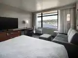 High Floor King Room with Lake View