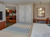 Communication Accessible One Bedroom Queen Suite with Tub