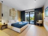 Deluxe Double Room With Partial Sea View