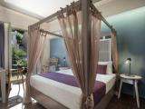Deluxe Room with Balcony and Hot Tub