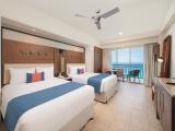 Deluxe Room With Ocean View And Balcony