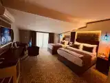 Deluxe Triple Room, 1 Bedroom, Non Smoking, Pool View