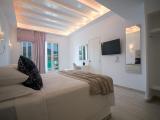 Premium Family Sea View Suite with Sharing Pool