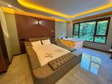 Honeymoon Studio