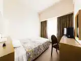 Single Room-Smoking