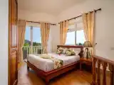 Superior One-Bedroom Apartment