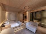 Yun Jian Cozy Courtyard Family Room