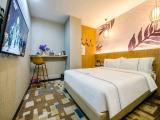 Cozy and Comfortable Double Bed Room (Quiet Sleep + Blackout Curtains)