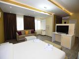 Deluxe Family Suite