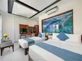 Deluxe Triple Room with Bathtub