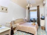 Comfort Double Room with Balcony and Sea View