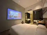 Large Screen Audiovisual Room - 100-inch Screen