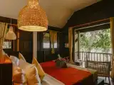 Bungalow-Beach Front