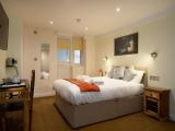Basement Double Room Suite