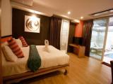 Executive Suites With Private Pool