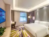 Business Queen Room
