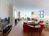 Deluxe Two Bedroom Apartment with Park View