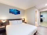 One Bedroom Executive Suite with Kitchen