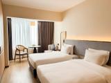 Renewed Deluxe Twin Room