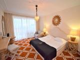 Apartment with Panoramic Sea View (2 Adults + 1 Child)