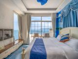 Qixin Mountain and Water Blend 180° Terrace Sea-View Tub Double Bed Room