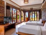 Sea Horse - Pool Side Room, Sea View