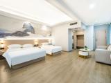 Comfy Parent-child Family Room