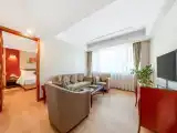 Premium Suite