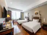 Elegant 2-bed Room