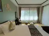 Deluxe Pool View Room