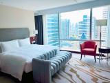 Deluxe City-view Queen Room