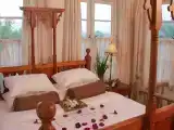Deluxe 2-bed Room