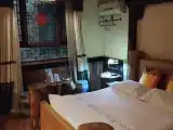 Featured Queen Room