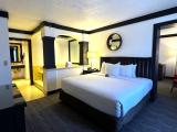 Jacuzzi Suite